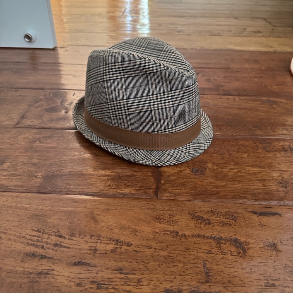 Goorin Bros Checkered Fedora with chestnut colored Band